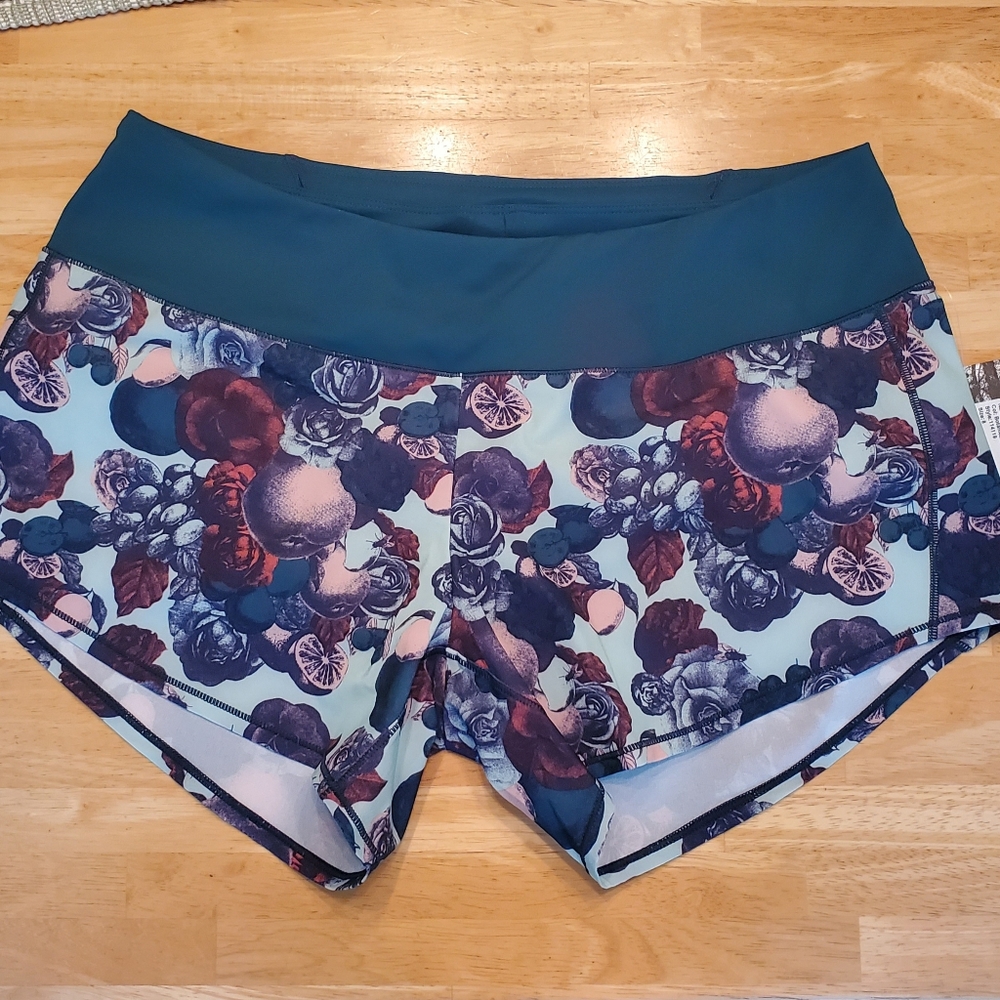 Oiselle Roga Shorts NWT